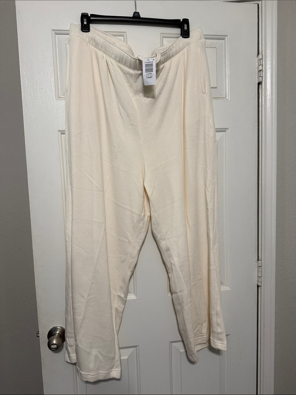 torrid Whisper White Pull-On High Rise Pants